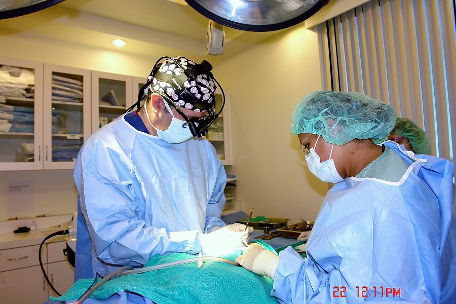 14-los-angeles-plastic-surgeon-office-dr-maan-kattash